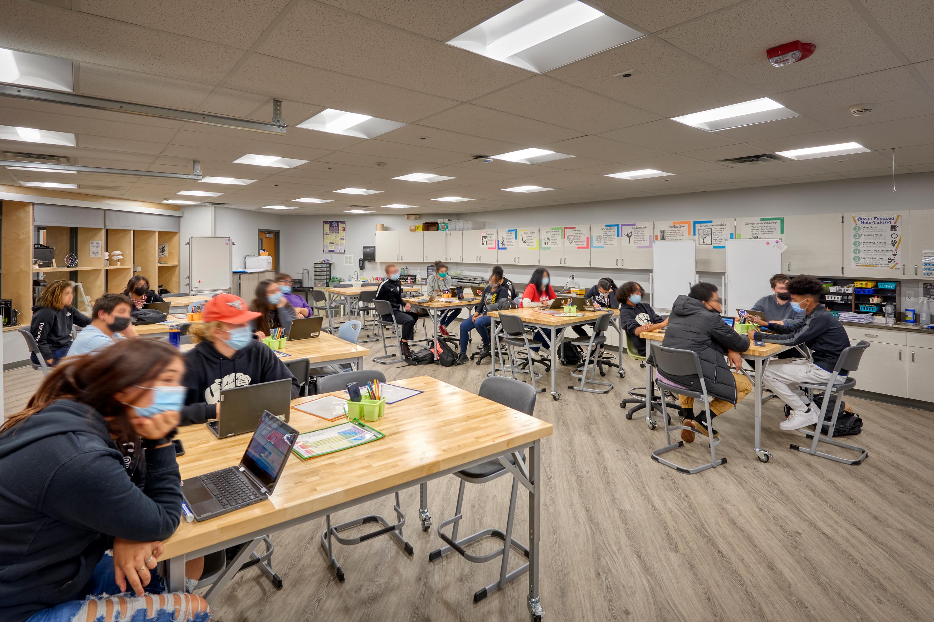 Harrison HS Interior Photo Science Classroom 3Kx2K